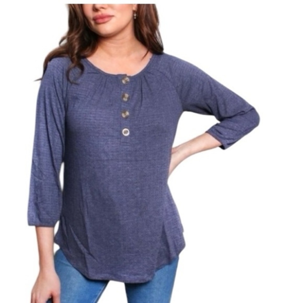NWT/Reposh Combo Blue blue gray button down top. Casual. Boutique. Tunic.